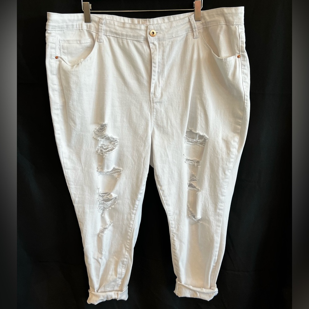 Elite Jeans White Distressed Straight-Leg – Size 23/24 🤍👖